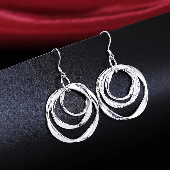 Gorgeous Sterling Silver 3 Geometric Circle Hanging Earrings with Frosted Finish - Picture 4 of 6